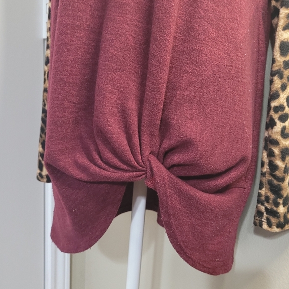 GIDDY UP GLAMOUR Black/cheetah Print Long Sleeve T-Shirt Size XL - Picture 2 of 5